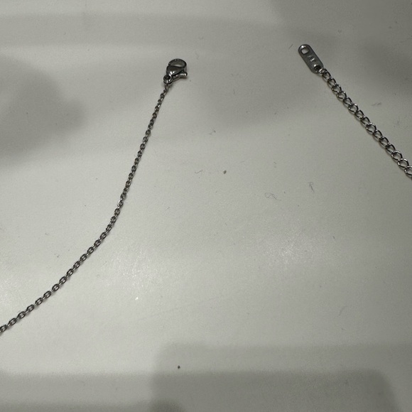 Clover silver necklace - Picture 7 of 8